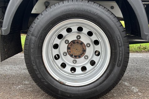 Ford Transit 350 Drw L4 130 ps Single Cab Dropside Truck 26