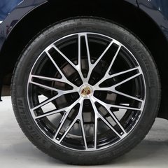 Porsche Macan PDK - Panoramic Roof / RS Spyder Alloys - Full Porsche Service History 4