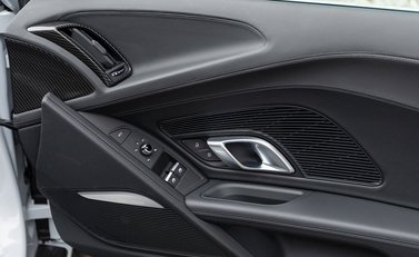 Audi R8 V10 Plus Spyder 20