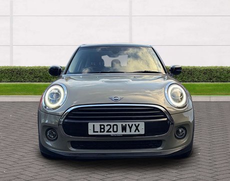 Mini Hatch 1.5 Cooper Classic Auto 5dr 4