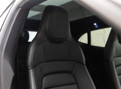 Porsche Taycan 4 CROSS TURISMO 7