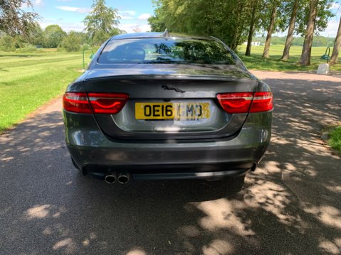 Jaguar XE 2.0 Diesel R-SPORT 18