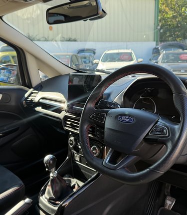 Ford Ecosport ST-LINE.. 3 SERVICES.. ONLY 50000 MILES.APPLE PLAY.,STUNNING EXAMPLE  3