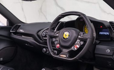Ferrari 488 Spider 6