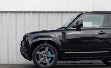 Land Rover Defender 90 V8 26