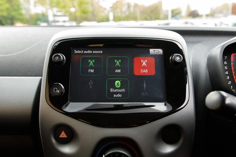 Toyota Aygo VVT-I X-PLAY X-SHIFT 22