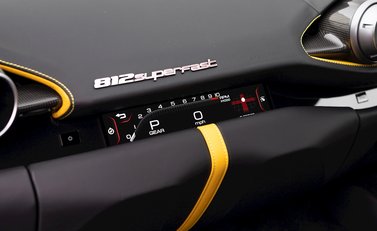 Ferrari 812 Superfast 19