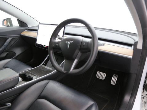 Tesla Model 3 (Dual Motor) Performance Auto 4WDE 4dr (Performance Upgrade) 16