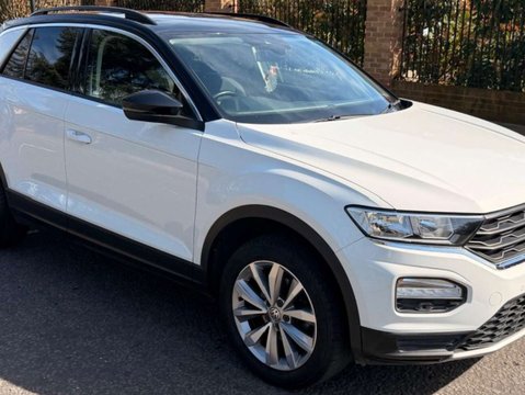 Volkswagen T-Roc 1.5 T-Roc SE TSi Evo Semi-Auto 5dr 1