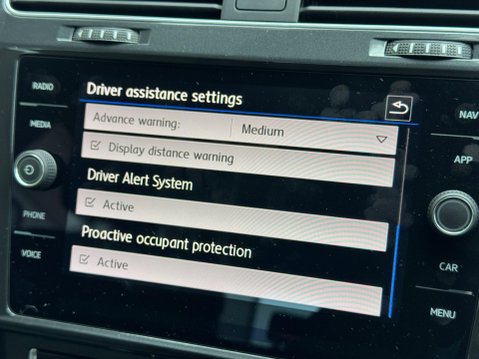 Volkswagen Golf 1.0 TSI SE Nav Euro 6 (s/s) 5dr 15