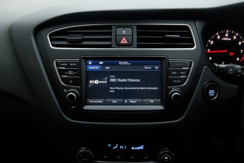 Hyundai i20 MPI PREMIUM SE NAV 22