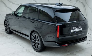 Land Rover Range Rover P460e Autobiography LWB 9