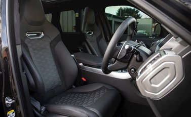 Land Rover Range Rover Sport 5.0 SVR Urban 12