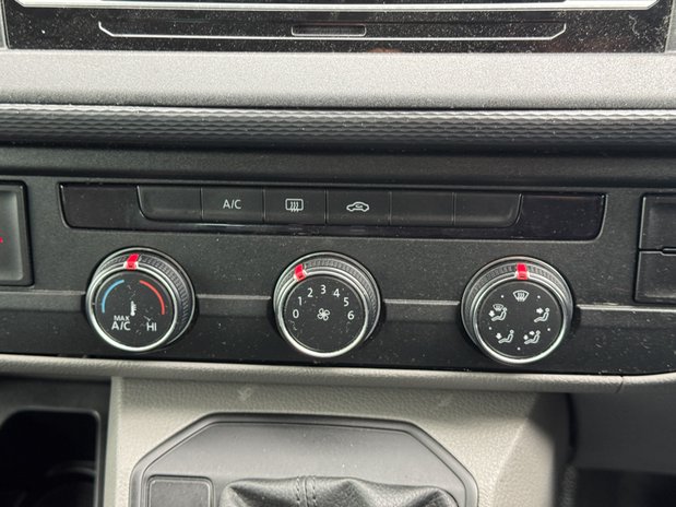 Volkswagen Transporter Crew Cab AUTO SWB L1H1 T32 Tdi Kombi Highline Air Con Sensors SELECT 33