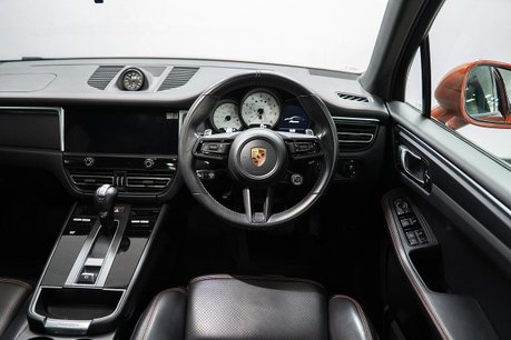 Porsche Macan 2.0T SUV 5dr Petrol PDK 4WD Euro 6 (s/s) (265 ps) 6