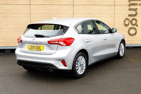 Ford Focus TITANIUM 2