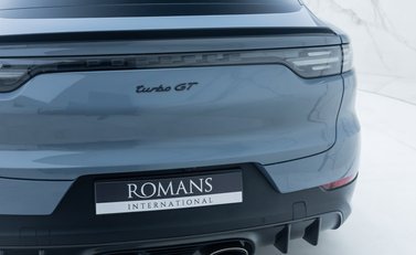 Porsche Cayenne TURBO GT 32