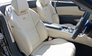 Mercedes-Benz SL Class SL63 AMG 17