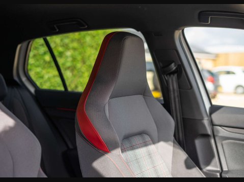 Volkswagen Golf 2.0 Golf GTi TSi 5dr 25