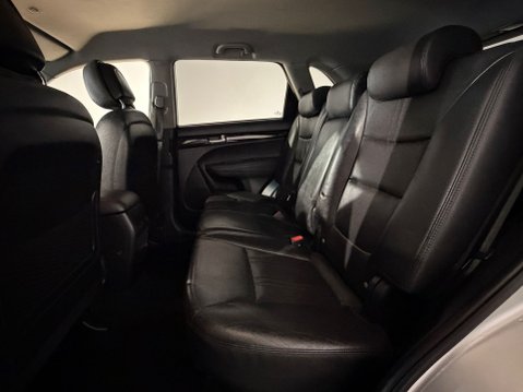 Kia Sorento CRDI KX-2 18