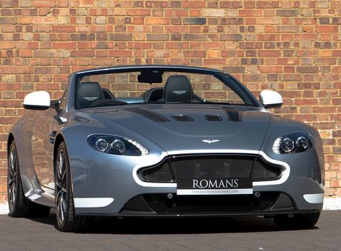 Aston Martin V12 Vantage S Roadster 1