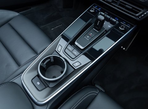 Porsche 911 Targa 4S (992) 21