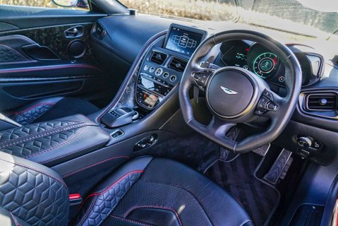 Aston Martin DBS V12 9