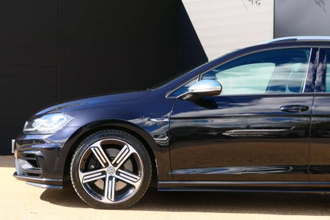 Volkswagen Golf 2.0 Golf R TSi 4Motion Semi-Auto 4WD 5dr 11