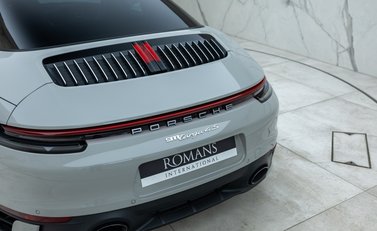 Porsche 911 Targa 4S (992) 34