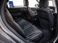 Land Rover Discovery 3.0 Discovery HSE SD6 Auto 4WD 5dr 18