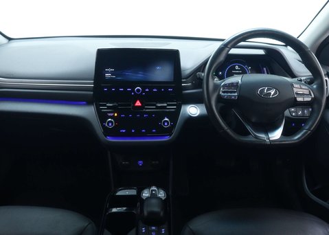 Hyundai IONIQ IONIQ Premium SE BEV 5dr 17