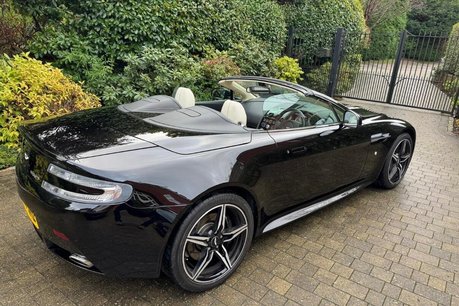 Aston Martin Vantage S V8 ROADSTER 15