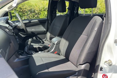 Isuzu D-Max Extended Cab 1.9 4x4 Pickup 3