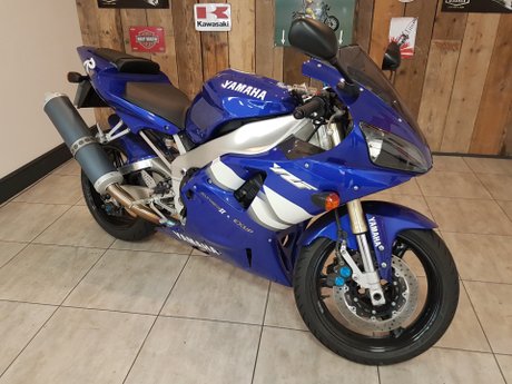 Yamaha Yzf YZF R1