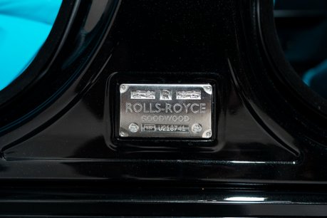 Rolls-Royce Ghost V12 BLACK BADGE. FULL PPF. HUD. STARLIGHT HEADLINER. H, C & M SEATS 78