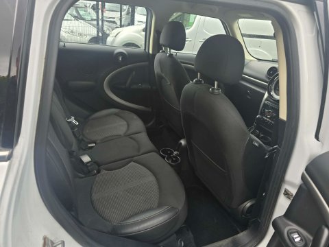 Mini Countryman COOPER D ALL4 7