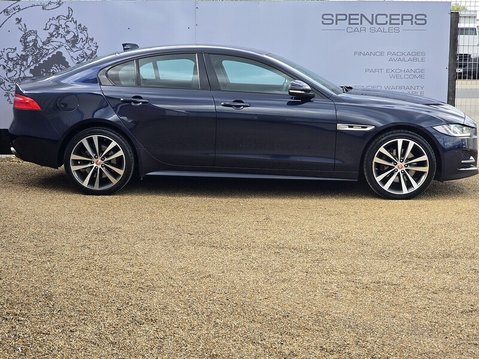 Jaguar XE R-SPORT INGENIUM AWD 10