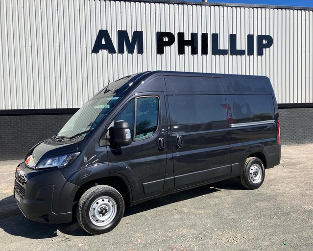 Fiat Ducato 35 L2H2 Standard Panel Van 140ps
