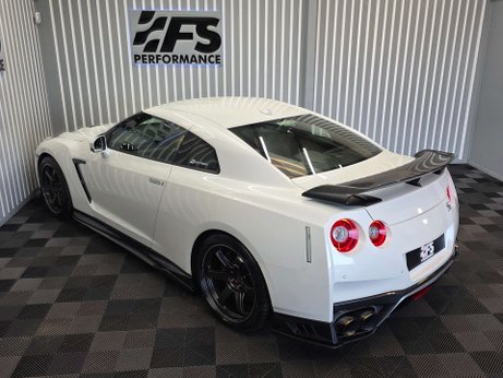 Nissan GT-R 3.8 V6 Recaro Coupe 2dr Petrol Auto 4WD Euro 6 (570 ps) 49