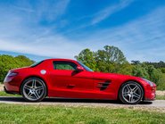 Mercedes-Benz SLS Coupe 4