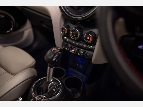 Mini Hatch 2.0 Cooper S Auto Euro 6 (s/s) 5dr 23