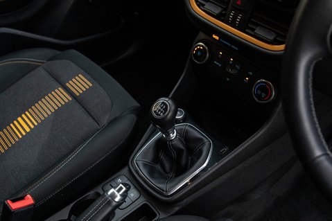 Ford Fiesta ACTIVE B AND O PLAY 28