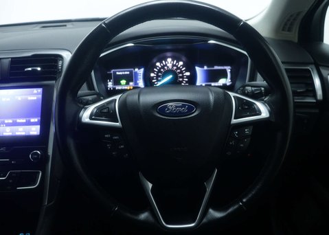 Ford Mondeo 2.0 Mondeo Titanium Edition HEV Auto 5dr 19