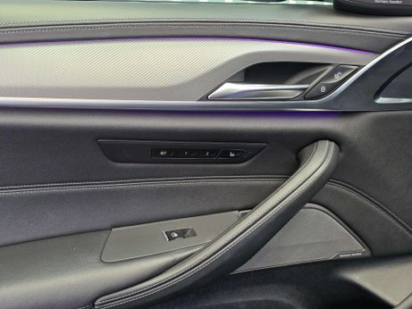 BMW M5 4.4i V8 Competition Saloon 4dr Petrol Steptronic xDrive Euro 6 (s/s) (625 p 29