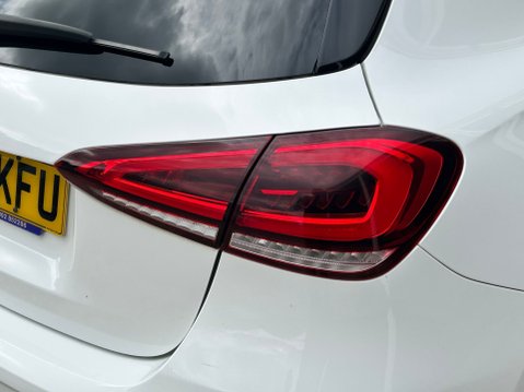 Mercedes-Benz A Class A 200 AMG LINE 12