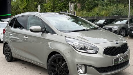 Kia Carens 3 SAT NAV ECODYNAMICS CRDI - PAN ROOF -7 SEATS -LEATHER - CAMERA -NEW MOT 