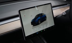 Tesla Model Y LONG RANGE AWD One Owner Deep Metallic Blue Adaptive LEDs Pano Roof VAT Q 16