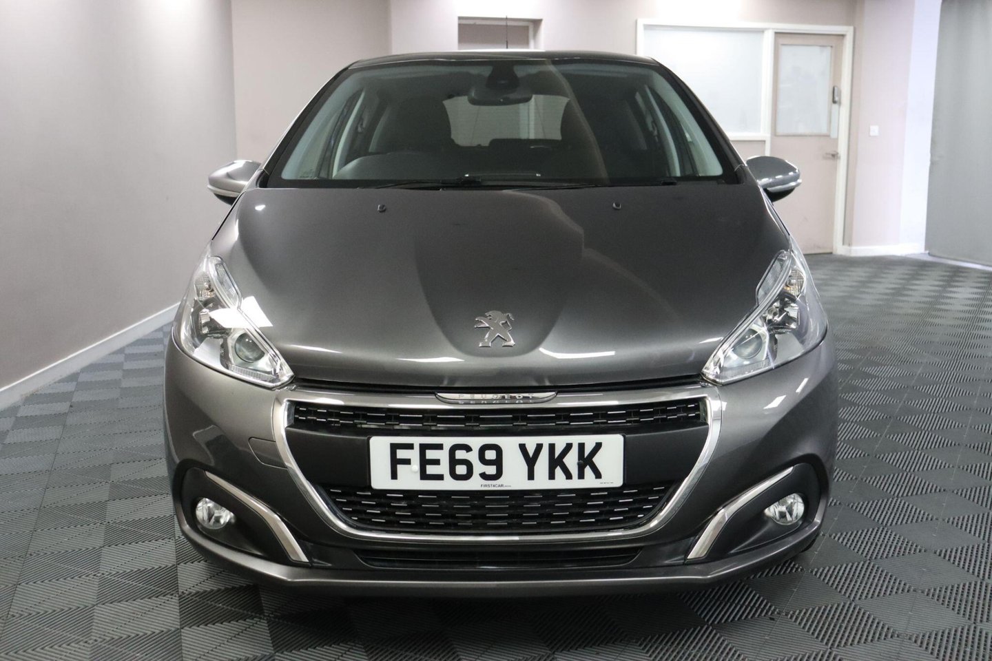 2019 Peugeot 208 — image 2