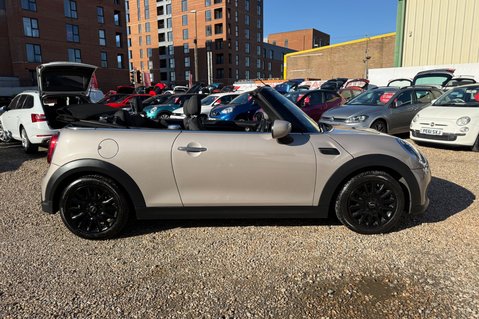 Mini Convertible COOPER…CONVERTIABLE…AUTOMATIC …FULL MINI HISTORY…SAT NAV.. 4