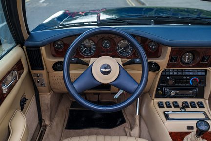 Aston Martin V8 Volante EFi 18